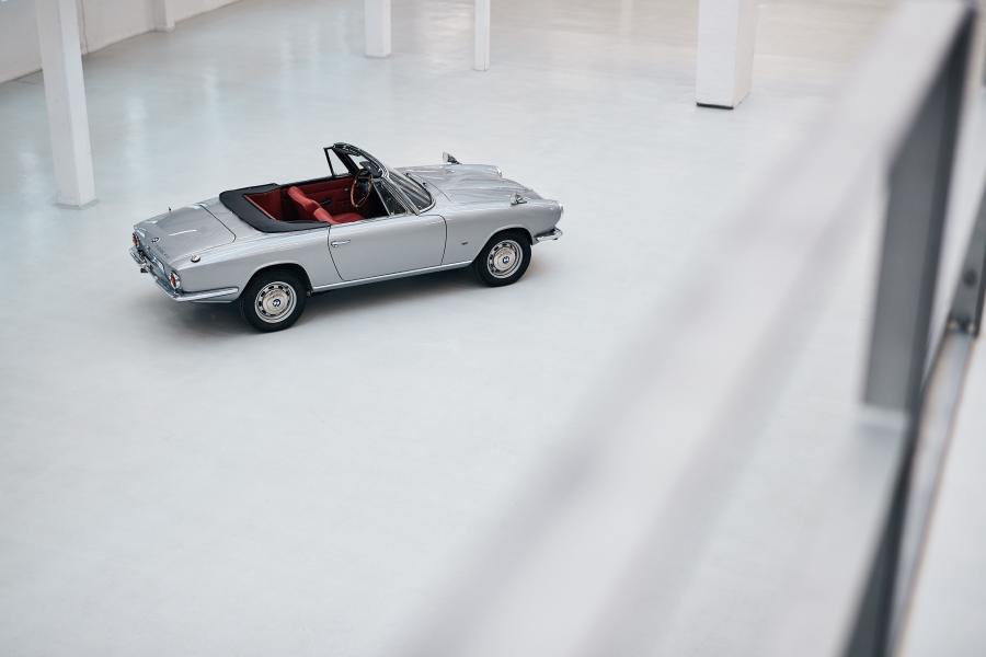  BMW 3200 CS Convertible 1967 года  (фото 2 из 18)